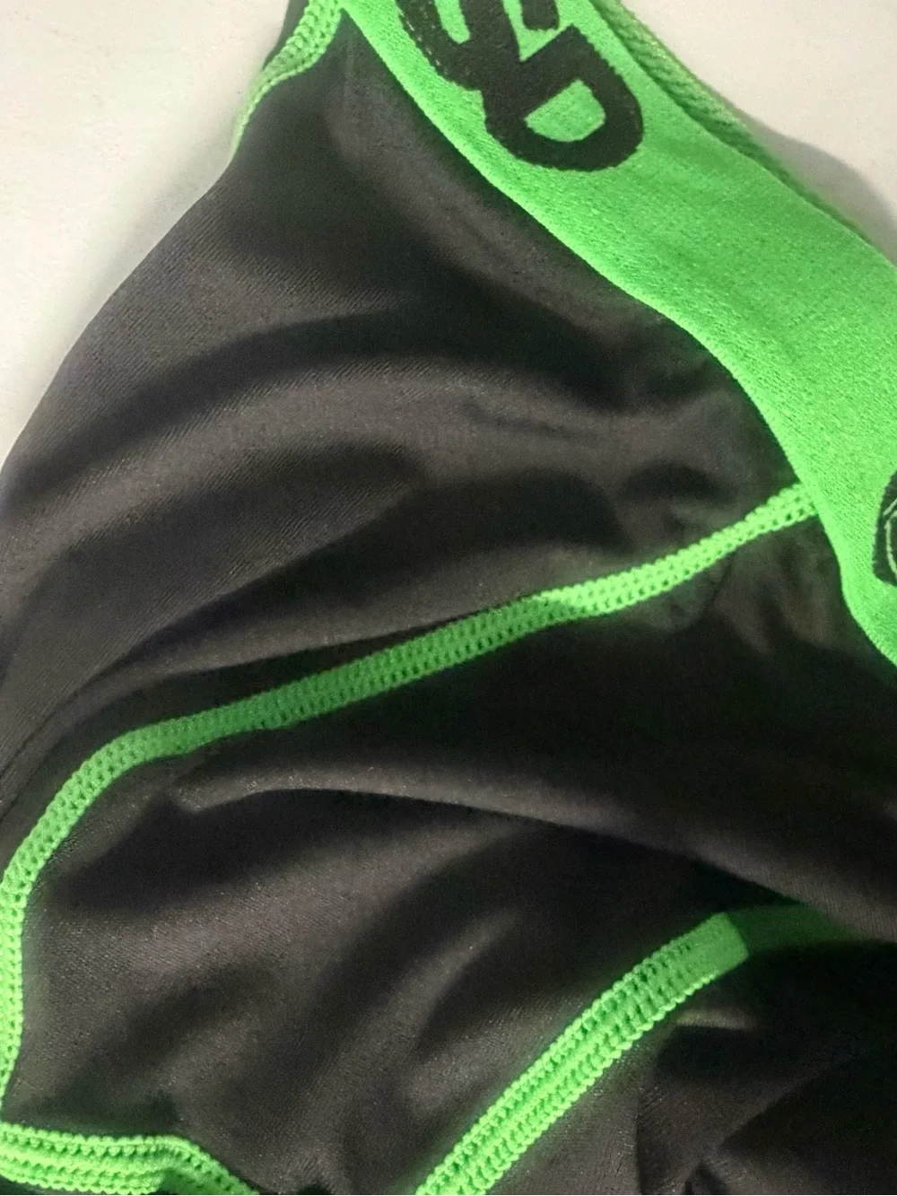 PSD youth boys  Green & Black Boxer Briefs - 2 Pack size medium nwt